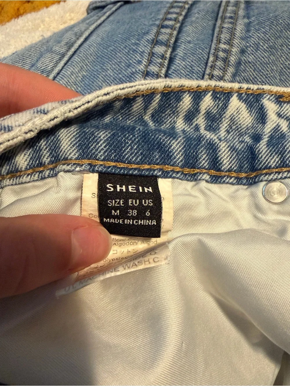 SHEIN Acid Wash Denim Shorts with Daisy Patches